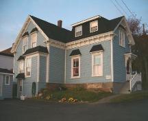 Rear elevation, Captain James Embree House, Port Hawkesbury, 2004.; Heritage Division, NS Dept. of Tourism, Culture and Heritage, 2004