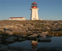 Vue générale du phare de la péninsule de New Férolle, 2009.; Kraig Anderson - lighthousefriends.com