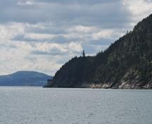General view of Cap de la Tête au Chien Lighthouse; Agence Parcs Canada | Parks Canada Agency, Sarah Duquette.