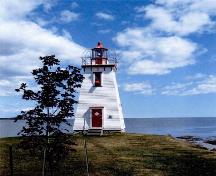 General view of Inch Arran Point Range Front Lighthouse; Parks Canada Agency \ Agence Parcs Canada