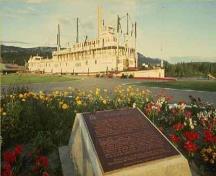 General view of the S.S. Klondike National Historic Site of Canada also showing the Historic Sites and Monuments Board of Canada plaque, 1982.; Parks Canada | Parcs Canada