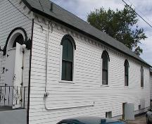 Side elevation. Victoria Road United Baptist Church, Dartmouth, Nova Scotia, 2005.; Heritage Division, NS Dept. of Tourism, Culture and Heritage, 2005.