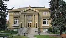 Exterior façade of the library; Parks Canada | Parcs Canada