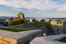 General view of the Québec Citadel's walls in 2007.; Parks Canada Agency | Agence Parcs Canada