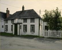 Exterior photo; Parks Canada/Parcs Canada, 1993