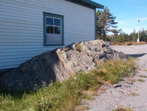 Devil's Rock, Renews, NL