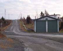 Photo of the road approaching Devil's Rock, Renews, Southern Shore, NL, taken autumn, 2005.; HFNL/Andrea O'Brien 2005
