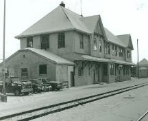 Exterior photo; (John L. Nicholls, Analytica Associates, 1991.)