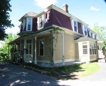 Résidence Allan J. Ritchie, 2004; Francis Malley