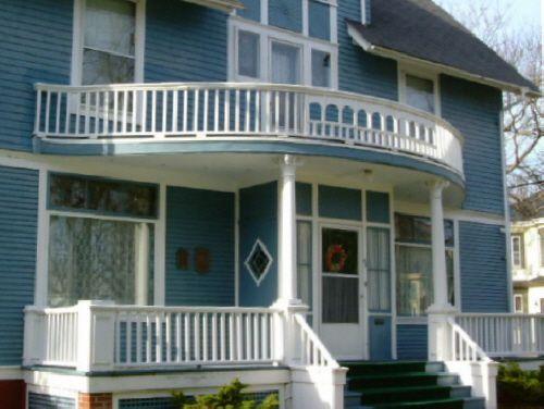 Front Veranda and Balcony
