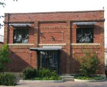 Front façade of Saskatoon Electrical System Substation, 2005.; City of Saskatoon, Kathlyn Szalasznyj, 2005.