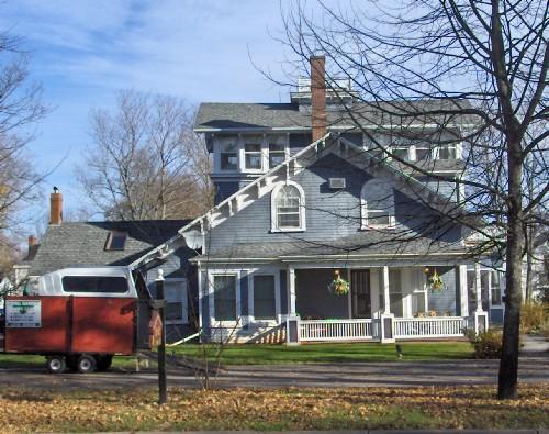 122 North River Road / William Dawson House