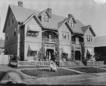 Showing house in 1895 when Newbery family lived there; PEI PARO Acc. 3879/19
