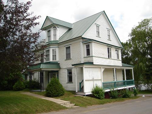 105 Guelph Street