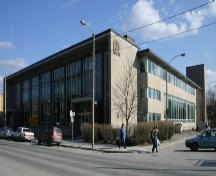 Building prior to rehabilitation into market rate apartments in 2005.; Sue Schappert, City of Peterborough, 2004