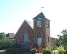 Front facade and tower.; Government of Saskatchewan, Lisa Dale-Burnett, 2004.