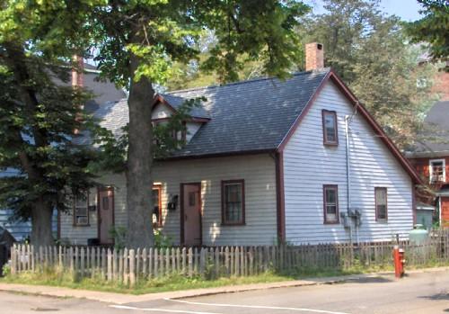 42-44 Hillsborough Street