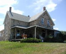 Front and side facades of farmhouse, 2005.; Lindy Thorsen, 2005.