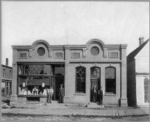 Pharmacie Léger vue vers 1912; CÉA