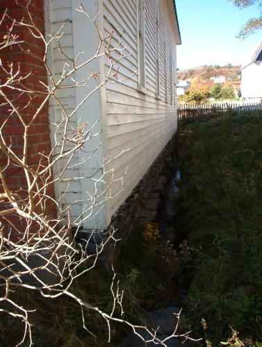 Spaniard's Bay United Church, river