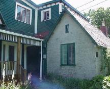 View of the Hermitage and its adjoining modern house.  Photo taken 2006.; HFNL/ 2006