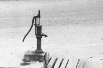 Pompe de la ville en 1946