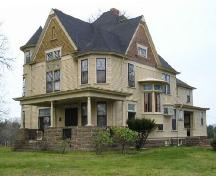South perspective of the William L. Lovitt House; Heritage Division, NS Dept. of Tourism, Culture & Heritage 2006