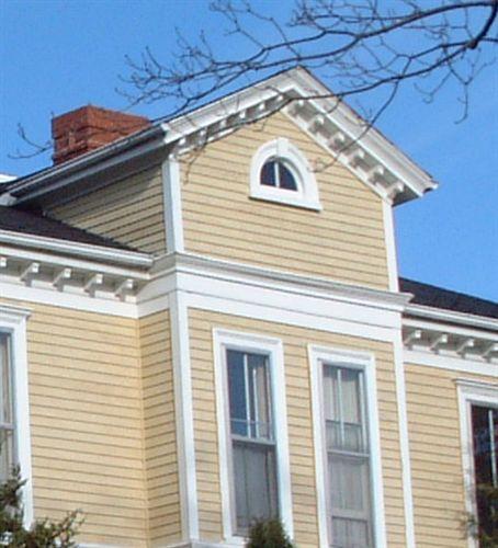 gable detail