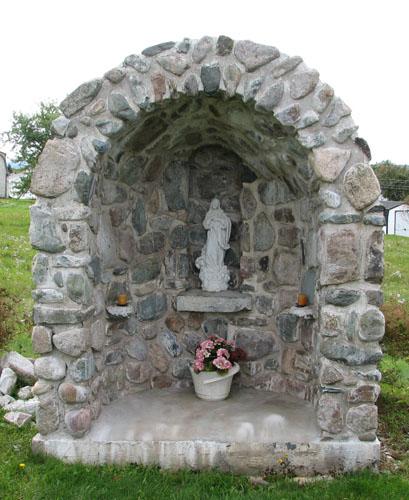 Croix et grotte du Bicentenaire 1755