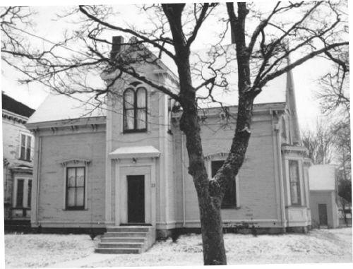 A 1991 image.