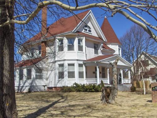 6-8 Sunset Drive / Edgecrest