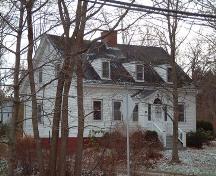 side elevation, DeWolf-Clarke House, Wolfville, NS, 2006; Heritage Division, NS Dept. of Tourism, Culture and Heritage, 2006