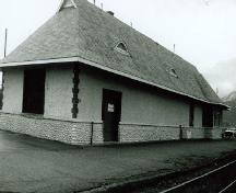 View of the trackside elevation of the railway station, 1991.; Heritage Research, Ann Holtz, 1991.