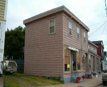 Front and south elevation, Manning Block, Parrsboro, NS, 2005.
; Heritage Division, NS Dept. of Tourism, Culture and Heritage, 2005.