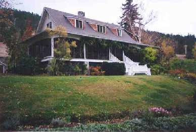 Front (west) facade