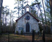 Chapelle funéraire Louis-Joseph-Papineau; Ministère de la Culture et des Communications, Jean-François Rodrigue, 2005