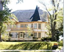 Captain Peter Hanson House - Front facade of the house on Bridge Street; Town of Sackville