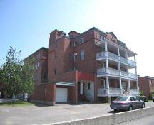 Ancien hôpital Sainte-Croix; Ministère de la Culture et des Communications, Jean-François Rodrigue, 2006