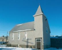 View of front entryway and tower of the Chinese United Church, 1985.; Government of Saskatchewan, Wayne Zelmer, 1985.