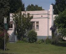 Exterior view of Murchison House, 2003; City of Kelowna, 2003