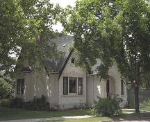 Exterior view of the Fumerton House, 2004; City of Kelowna, 2004