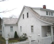 Side Elevation, Taffrail Cottage, Chester, Nova Scotia, 2007.; Heritage Division, Nova Scotia Department of Tourism, Culture and Heritage, 2007.