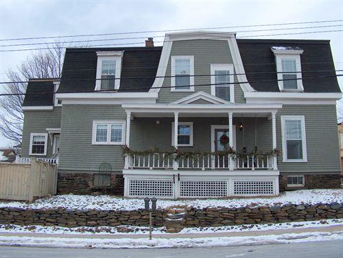 Side elevation, Charles Robson House, Dartmouth NS