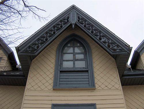 Details of James-Robson House, Dartmouth, NS