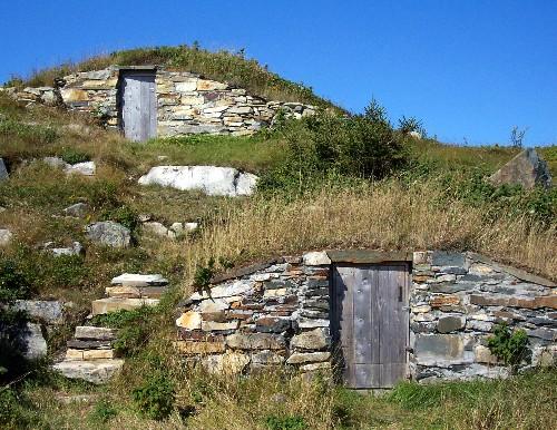 Upstairs-Downstairs Root Cellar, Maberly, NL