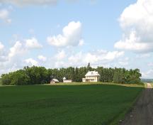 Contextual View of the Yerex House, Franklin area, 2004; Historic Resources Branch, Manitoba Culture, Heritage and Tourism, 2004