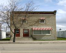 View to the main elevation of the Bergthaler Waisenamt, Altona 2005; Historic Resources Branch, Manitoba Culture, Heritage & Tourism, 2005