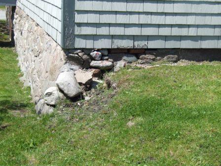 Stone rubble foundation, Coyle House
