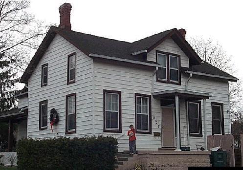 North Facade, Edras Parent House