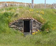 Exterior front view of George Pearce Root Cellar, Maberly, Elliston, NL, 2006/06/16; L Maynard, HFNL, 2007